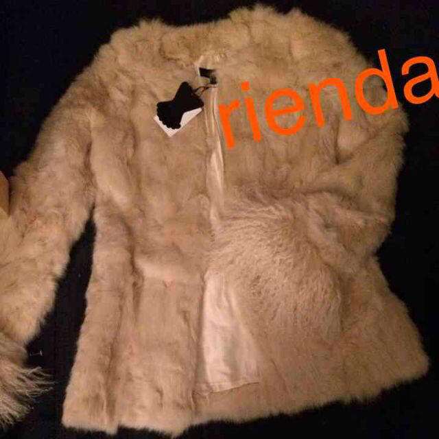 rienda(リエンダ)のriendaリアルラビットファーコート レディースのジャケット/アウター(毛皮/ファーコート)の商品写真