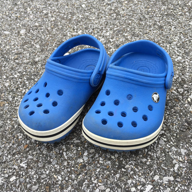 crocs(クロックス)の美品クロックス 13㎝  キッズ/ベビー/マタニティのベビー靴/シューズ(~14cm)(サンダル)の商品写真