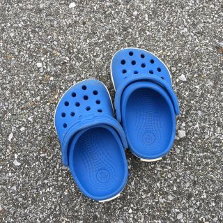 クロックス(crocs)の美品クロックス 13㎝ (サンダル)