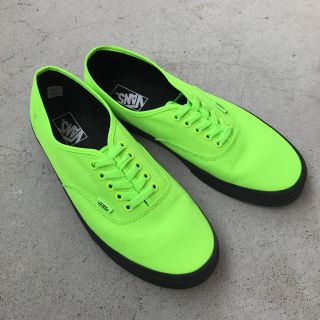 ヴァンズ(VANS)のvans オーセンティック ネオングリーン 28.5(スニーカー)