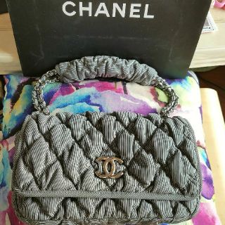 シャネル(CHANEL)の美品★シャネル CHANEL チェーンバック マトラッセ (ハンドバッグ)