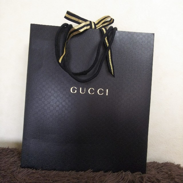 Gucci(グッチ)の新品☆GUCCI/グッチ ﾏｲｸﾛｼﾏ柄 高級素材の紙袋 レディースのバッグ(ショルダーバッグ)の商品写真