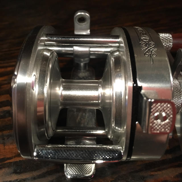 SHIMANO - ☆美品☆ シマノ バンタム 100の通販 by 楓川 渓一's SHIMANO - ☆美品☆ シマノ バンタム 100の通販 by 楓川 渓一's