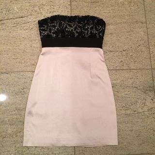 ビーシービージーマックスアズリア(BCBGMAXAZRIA)のBCBGMAXAZRIA ドレス ベアトップ シャンパンベージュ レース ビーズ(ミニドレス)