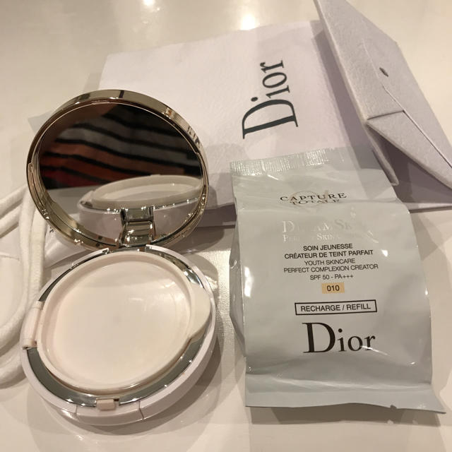 Dior(ディオール)のディオール カプチュールトータル ドリームスキン  コスメ/美容のベースメイク/化粧品(ファンデーション)の商品写真