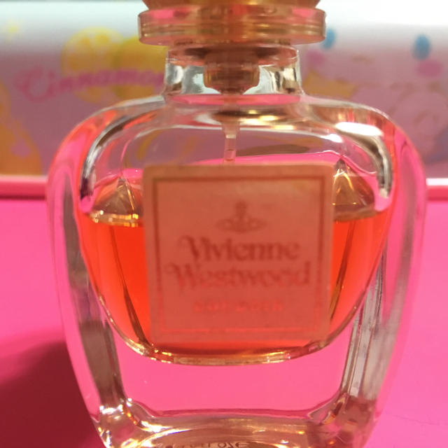 Vivienne Westwood(ヴィヴィアンウエストウッド)のヴィヴィアンウエストウッド ブドワール オードパルファム30ml コスメ/美容の香水(香水(女性用))の商品写真