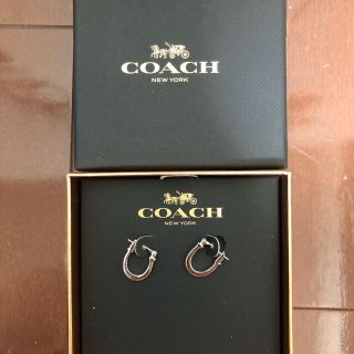 コーチ(COACH)の値下げ‼︎未着用 COACH フープピアス スワロフスキー(ピアス)