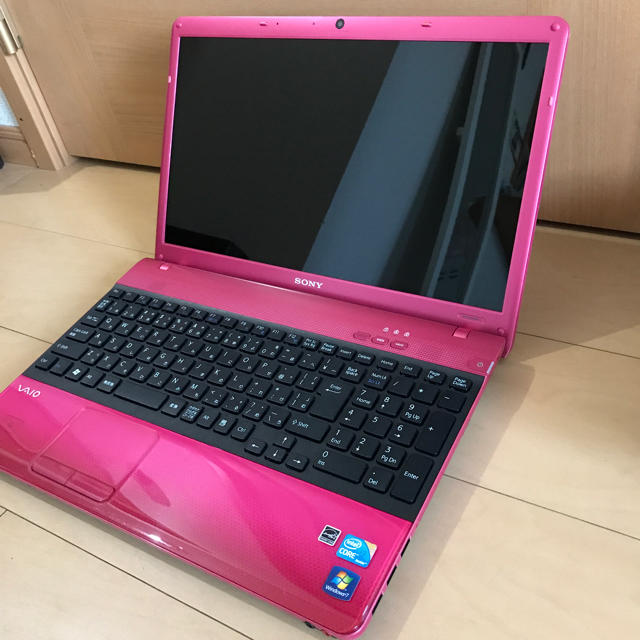 VAIO ピンク ノートパソコンの通販 by 凛｜ラクマ