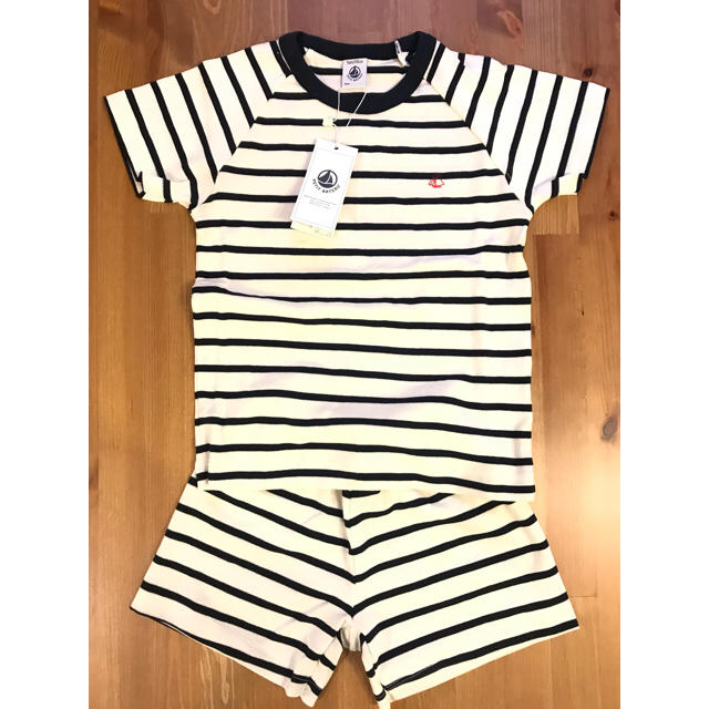 PETIT BATEAU(プチバトー)のakoichan様専用♡5ans プチバトー マリニエール半袖パジャマ キッズ/ベビー/マタニティのキッズ服男の子用(90cm~)(パジャマ)の商品写真