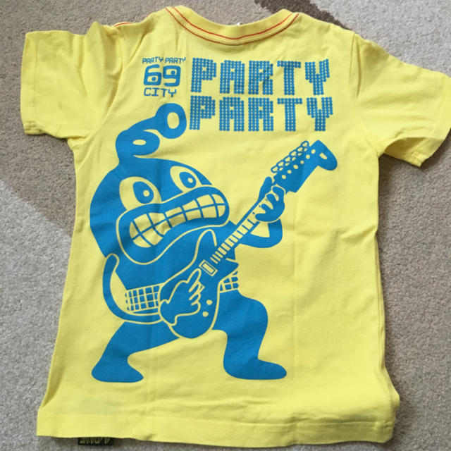 PARTYPARTY(パーティーパーティー)の PARTY PARTYＴシャツ110㎝ キッズ/ベビー/マタニティのキッズ服男の子用(90cm~)(Tシャツ/カットソー)の商品写真