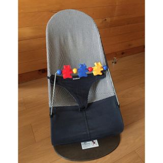 ベビービョルン(BABYBJORN)のベビービョルン バウンサー 木製トイ付き☺︎(その他)