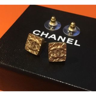 シャネル(CHANEL)のタンポポ様専用 シャネル  スクエア ゴールド ピアス(ピアス)