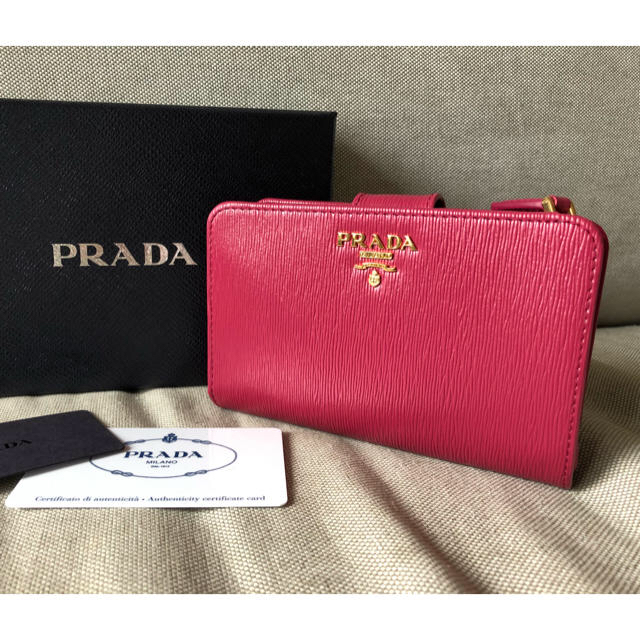 新品 プラダ 財布 ピンク PRADA 折り財布 レディース