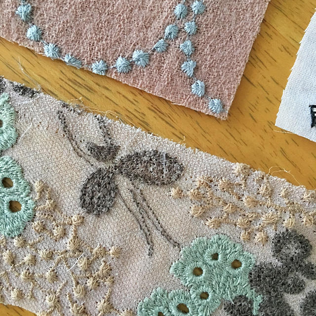 mina perhonen(ミナペルホネン)のミナペルホネン 希少 刺繍ハギレ レディースのレディース その他(その他)の商品写真