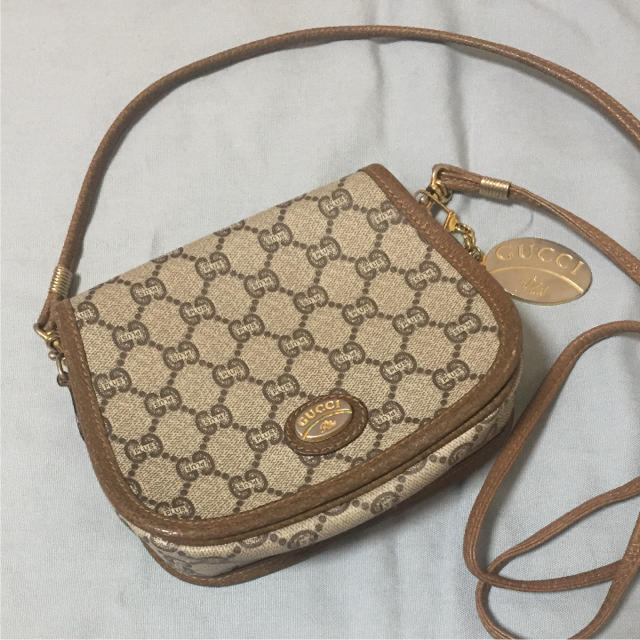 Gucci - グッチ プラス GUCCI Plus オールド ショルダーポーチの通販 by アキ｜グッチならラクマ