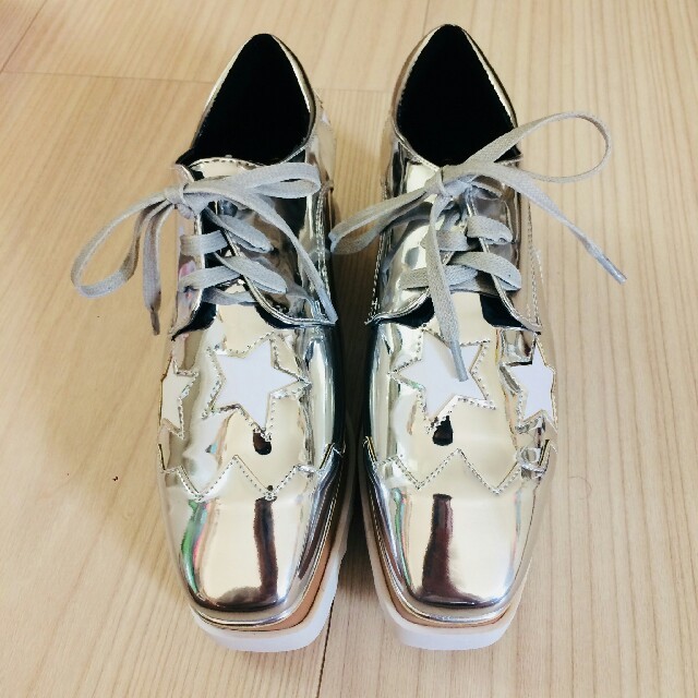【人気商品】星柄 靴 オックスフォード シューズ☆ レディースの靴/シューズ(スニーカー)の商品写真