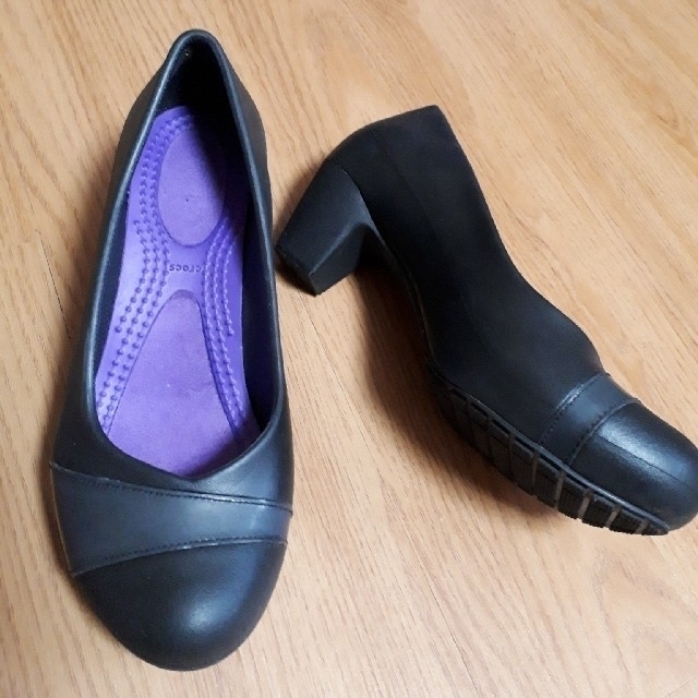 crocs(クロックス)の【美品】クロックス★雨★パンプス★黒★W4★21.5相当★小さい★ レディースの靴/シューズ(ハイヒール/パンプス)の商品写真