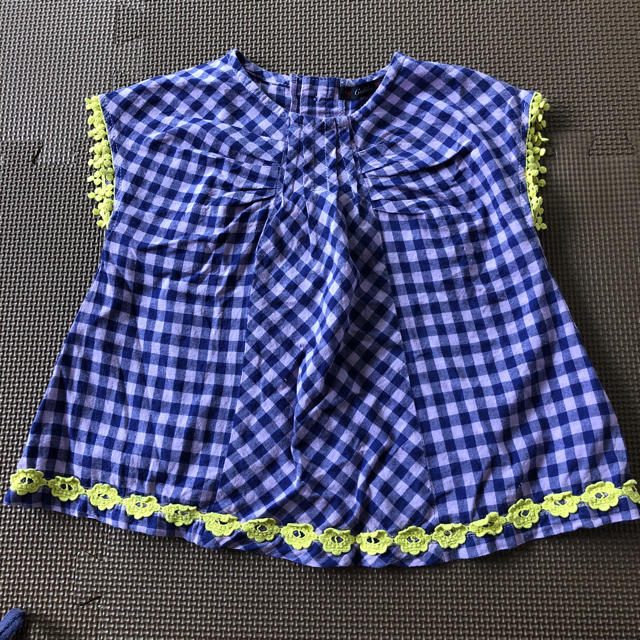 CALDia(カルディア)の90㎝  ギンガムチェックシャツ キッズ/ベビー/マタニティのキッズ服女の子用(90cm~)(Tシャツ/カットソー)の商品写真