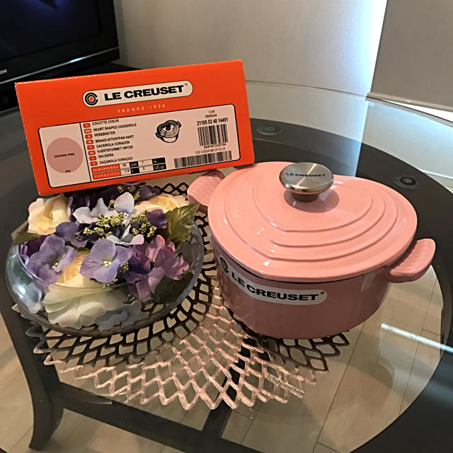 LE CREUSET(ルクルーゼ)のル・クルーゼ 祭り☆ ハート 鍋 ココットダムール シフォンピンク  インテリア/住まい/日用品のキッチン/食器(鍋/フライパン)の商品写真