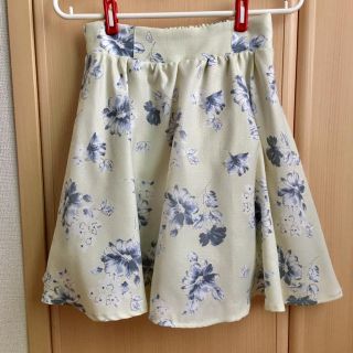 マジェスティックレゴン(MAJESTIC LEGON)の花柄キュロット(キュロット)