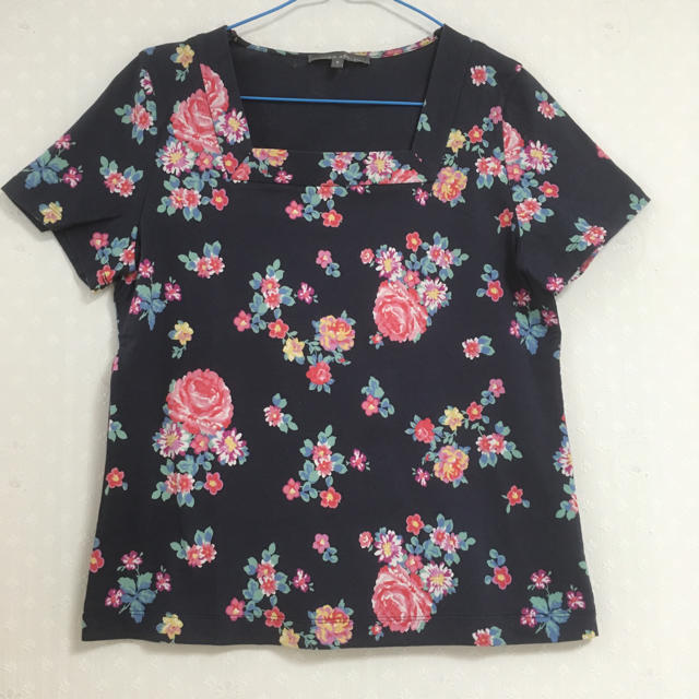 LAURA ASHLEY(ローラアシュレイ)のローラアシュレイTシャツ レディースのトップス(Tシャツ(半袖/袖なし))の商品写真