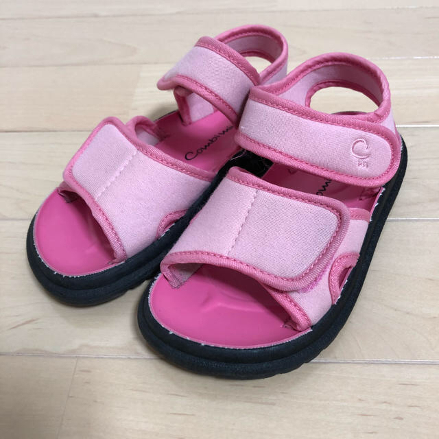 Combi mini(コンビミニ)のCombi mini サンダル ピンク 16.0㎝ キッズ/ベビー/マタニティのキッズ靴/シューズ(15cm~)(サンダル)の商品写真