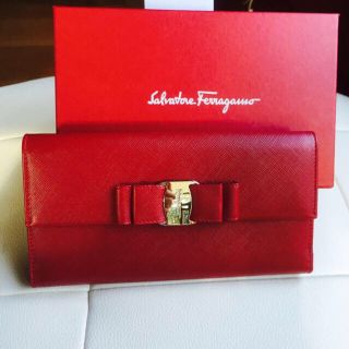 フェラガモ(Ferragamo)のフェラガモ 長財布 新品箱付き(財布)