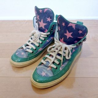 ヴィヴィアンウエストウッド(Vivienne Westwood)の星柄 レザースニーカー ハイカット(スニーカー)