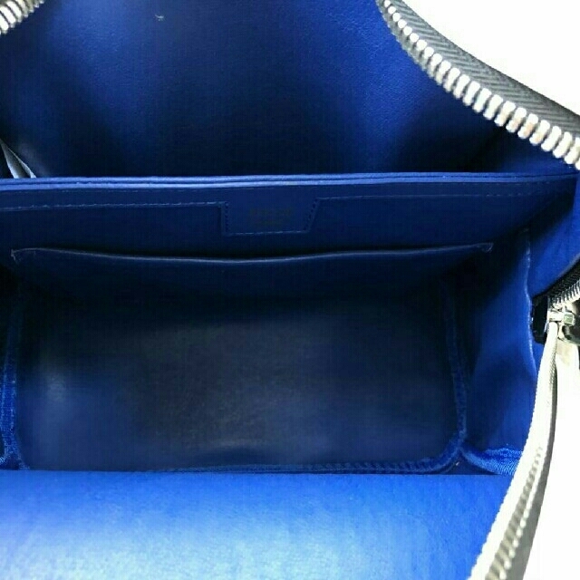 バックパッ MCM S ホワイト☆の通販 by |エムシーエムならラクマ -