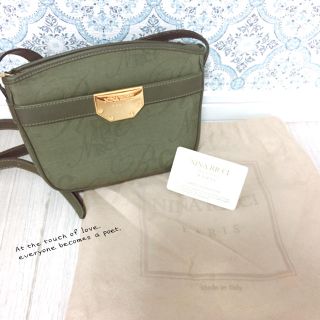 ニナリッチ(NINA RICCI)の【NINA RICCI】カーキロゴシルエットショルダーバッグ✩︎美品(ショルダーバッグ)