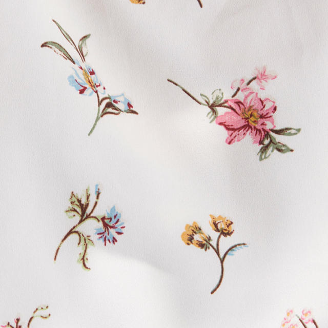 natural couture(ナチュラルクチュール)のナチュラルクチュール 花柄ブラウス 🌸 レディースのトップス(シャツ/ブラウス(長袖/七分))の商品写真