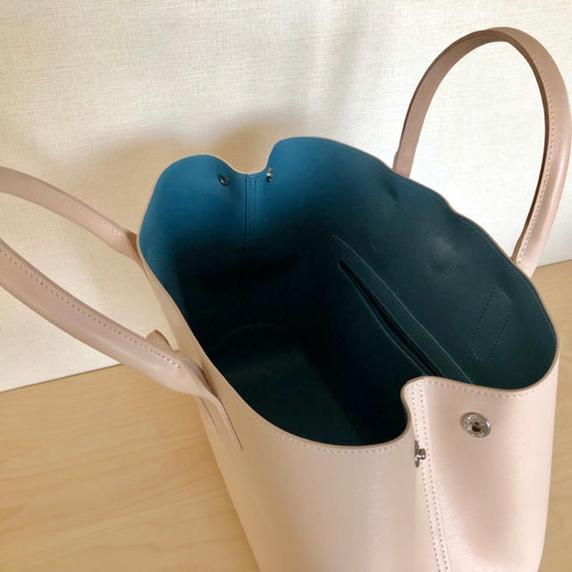 LONGCHAMP(ロンシャン)のロンシャン ロゾ  アイボリー トートバック 白 レディースのバッグ(トートバッグ)の商品写真