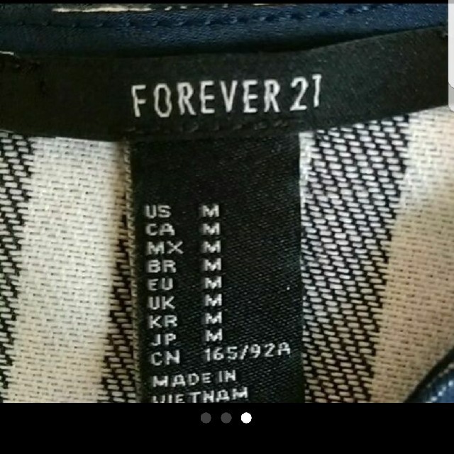 FOREVER 21(フォーエバートゥエンティーワン)のトップス☆FOREVER21 レディースのトップス(カットソー(半袖/袖なし))の商品写真