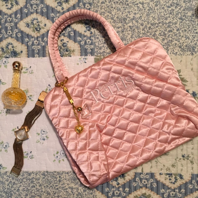 Lochie(ロキエ)の専用ページ🎀vintage satin mini hand  bag pink レディースのバッグ(ハンドバッグ)の商品写真