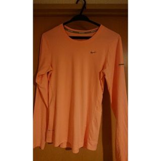 ナイキ(NIKE)のナイキ 長袖Tシャツ２枚 &ショートパンツ(Tシャツ(長袖/七分))