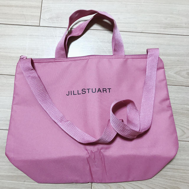 JILLSTUART(ジルスチュアート)のオトナミューズ JILLSTUART 保冷バッグ エンタメ/ホビーの雑誌(その他)の商品写真