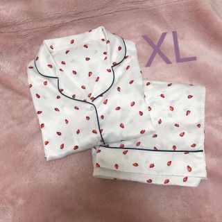 ジーユー(GU)のGU いちごサテンパジャマ🍓 XL(パジャマ)