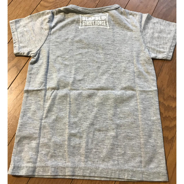 BeBe(ベベ)のSLAP SLIP 新品Ｔシャツ １１０㎝ キッズ/ベビー/マタニティのキッズ服男の子用(90cm~)(Tシャツ/カットソー)の商品写真