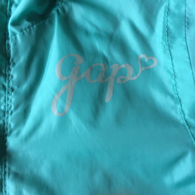babyGAP(ベビーギャップ)の女子 baby GAP ミントグリーンウィンドブレーカ 100㎝ キッズ/ベビー/マタニティのキッズ服女の子用(90cm~)(ジャケット/上着)の商品写真