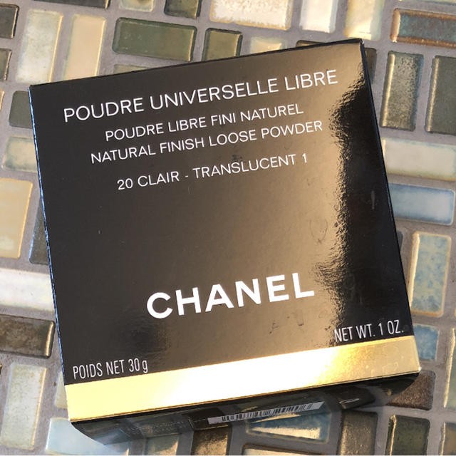 CHANEL プードゥル ユニヴェルセル リーブル