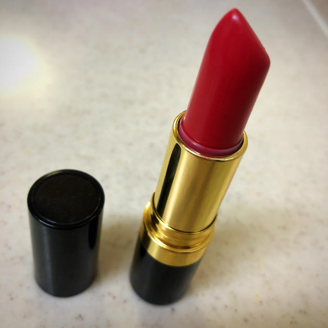 REVLON(レブロン)のREVLON 口紅 コスメ/美容のベースメイク/化粧品(口紅)の商品写真