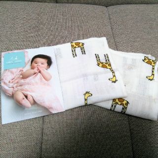 エイデンアンドアネイ(aden+anais)の♡aden ＋anais♡新品ガーゼタオル２枚セット(その他)