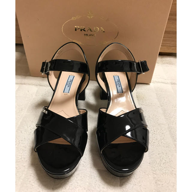 PRADA ブラック エナメル サンダル www.withmandy.com