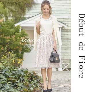 デビュードフィオレ(Debut de Fiore)の美品♡デビュードフィオレ 2018SS フラワープリントスカート♡(ひざ丈スカート)