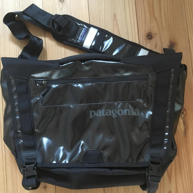 patagonia(パタゴニア)のエディ303様専用ページ  パタゴニア メッセンジャーバック メンズのバッグ(メッセンジャーバッグ)の商品写真