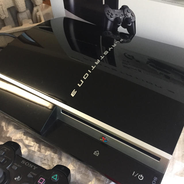 PlayStation3(プレイステーション3)のりょう様専用 ps3 プレステ3 中古美品 動作確認済み ソフト付き エンタメ/ホビーのゲームソフト/ゲーム機本体(家庭用ゲーム機本体)の商品写真