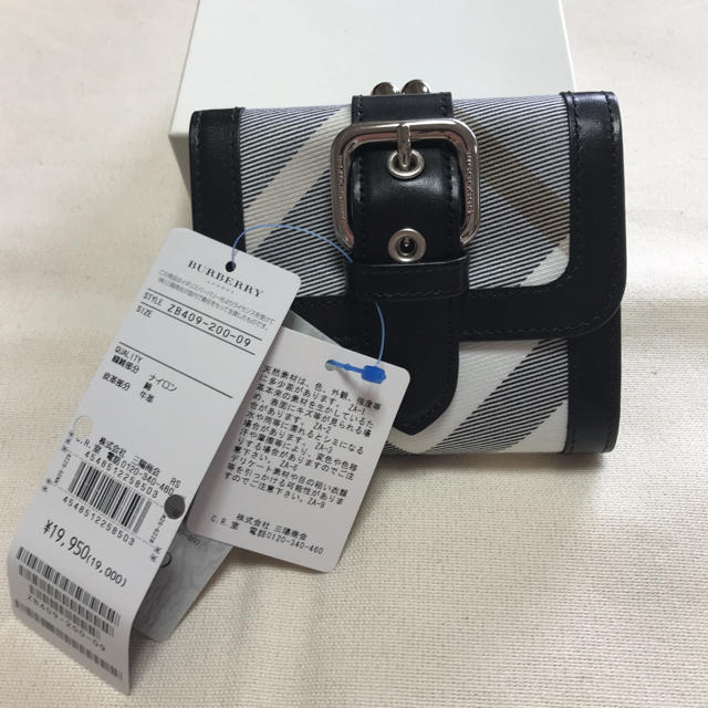 新品♡バーバリーブルーレーベル 折財布 【破格値下げ】 ファッション
