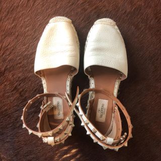 ヴァレンティノ(VALENTINO)のVALENTINOシューズ(バレエシューズ)