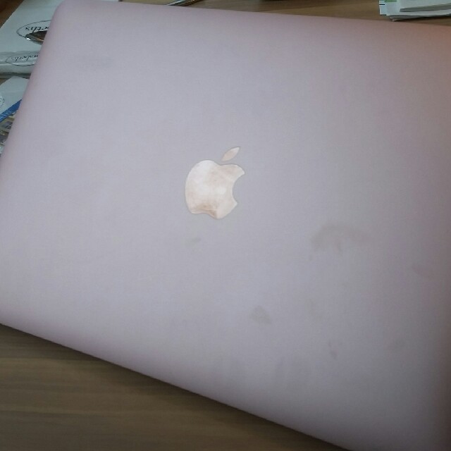 MacBook プロ(ピンク)