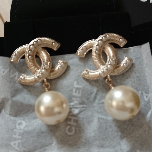 CHANEL パールピアスピアス